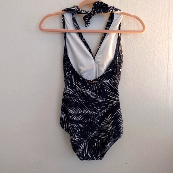 Michael Michael Kors Palm Leaf Print Deep V Twist One Piece Swimsuit Size M - Picture 6 of 13
